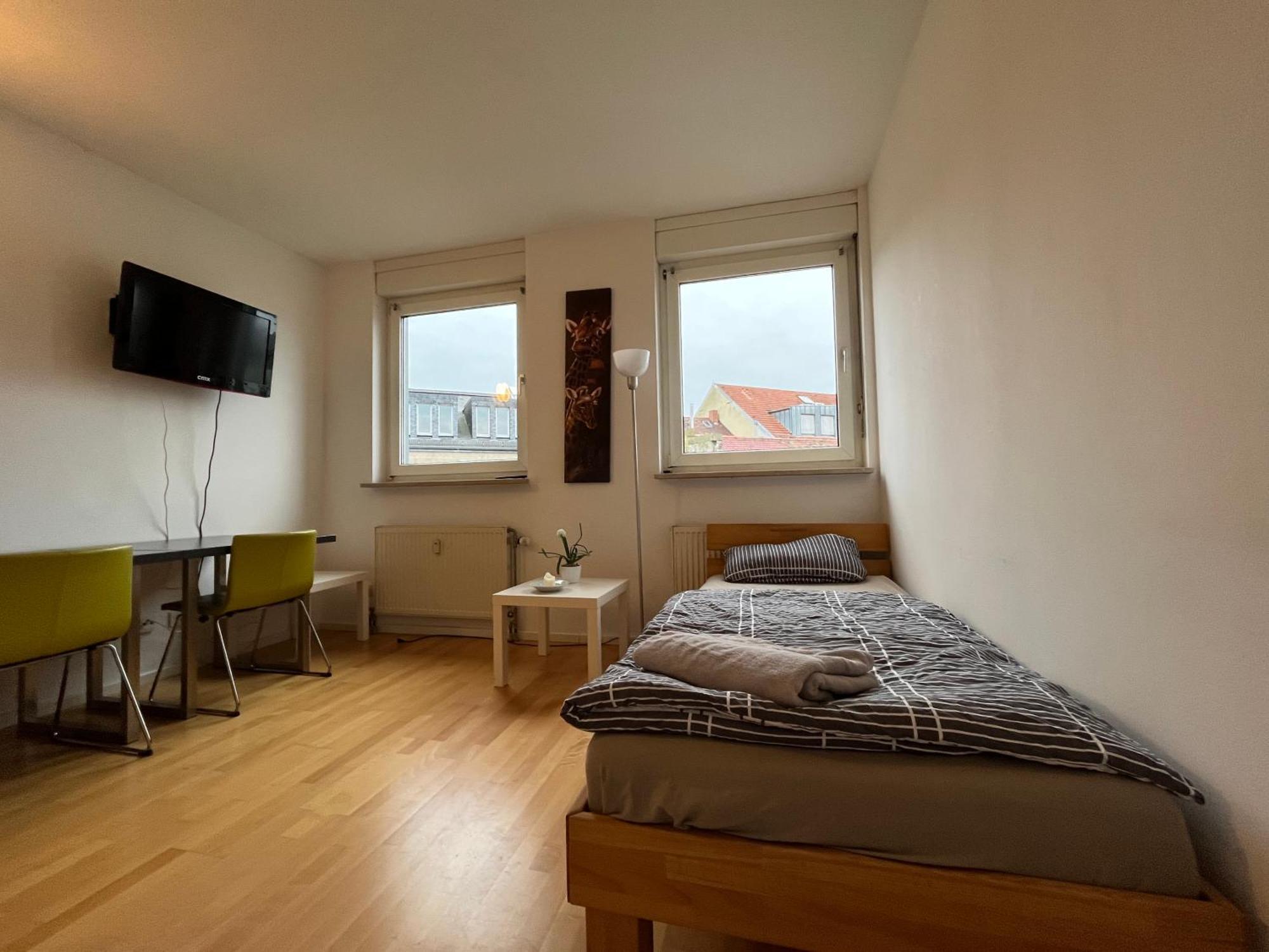 Simplex Apartments Am Ludwigsplatz Karlsruhe Bagian luar foto